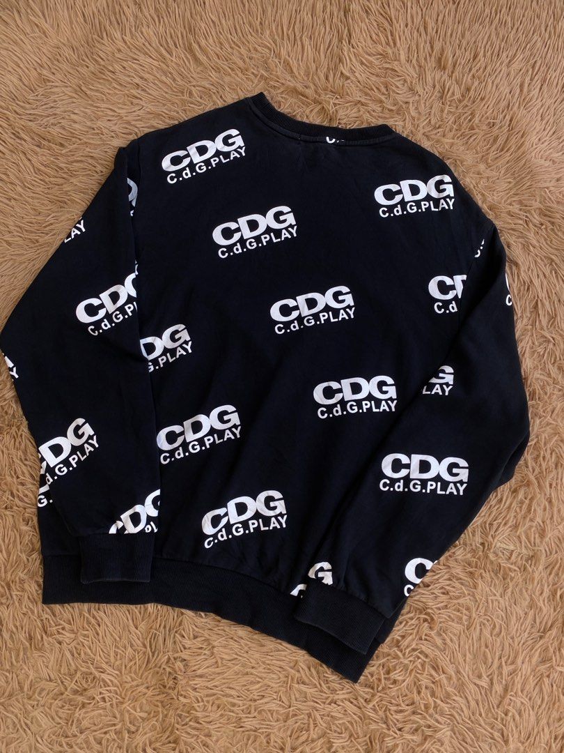 Cdg play all over print (Category: Coats, Jackets and Outerwear) located in Mangaldan. Submitted by raversantos (Listing ID 1467541936, Image 2). Description: W-23 L-27 No issue Excellent condition Color rate 10/10.