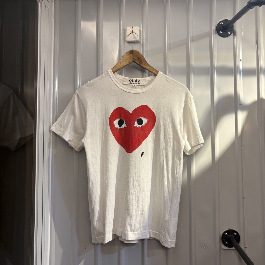 CDG Play Heart Bids (Category: Tshirts & Polo Shirts ) located in Butuan. Submitted by ragscurations (Listing ID 1467406959, Image 1). Description: Excellent Need wash Color rate 9.4 18x25.