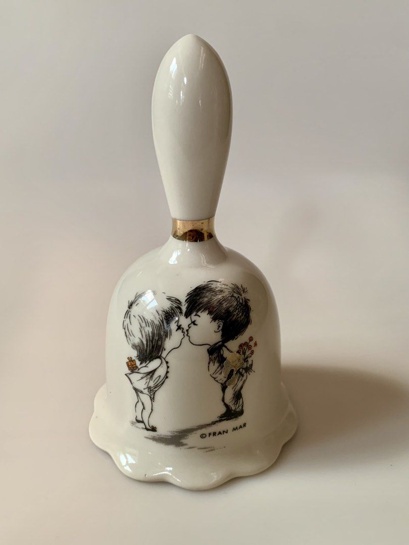 Ceramic Bell 🔔 (Category: Other Home Decor) located in Tandag. Submitted by jeason_22 (Listing ID 1467543449, Image 1). Description: • Good Condition/ no damage • 1pc only.