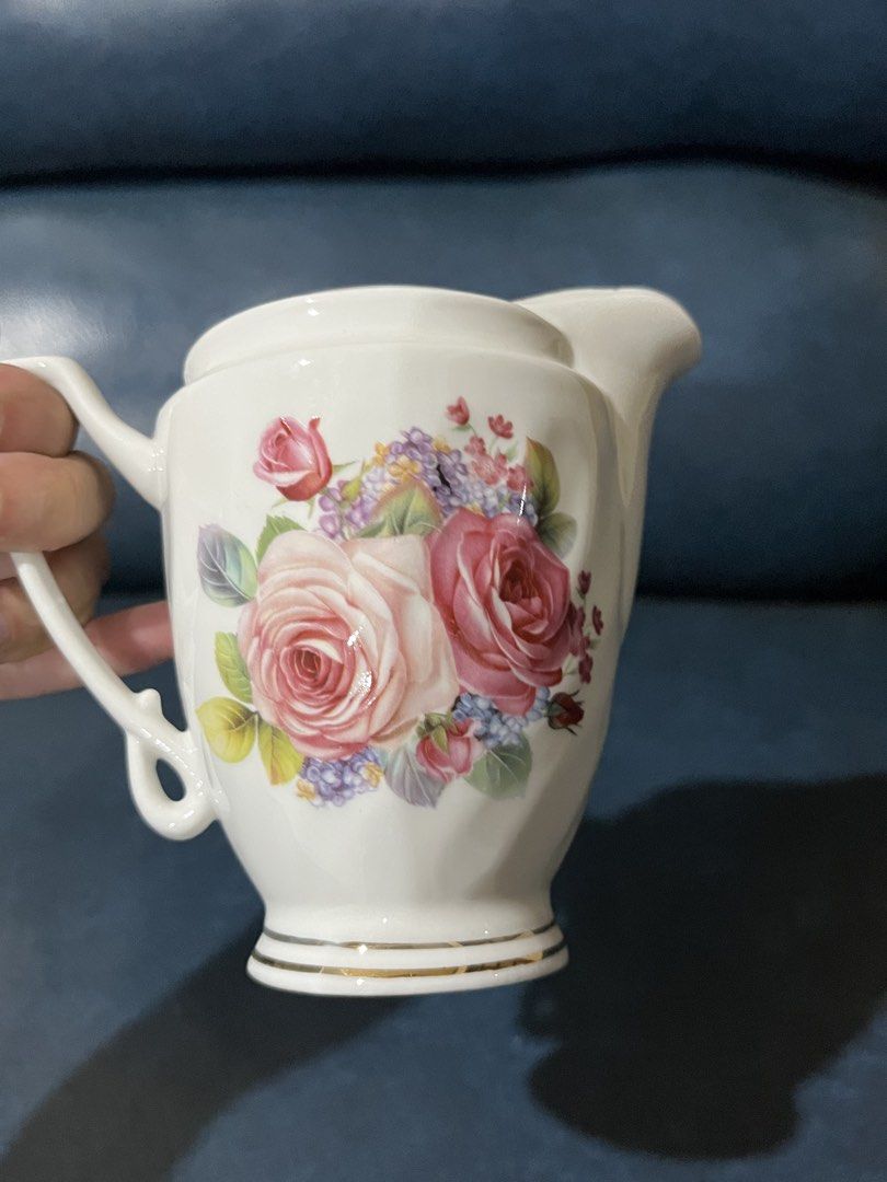 Ceramic Creamer/ Milk jug (Category: Coffee & Tea Tableware) located in Lucena. Submitted by aisanolshop (Listing ID 1467386240, Image 2). Description: .