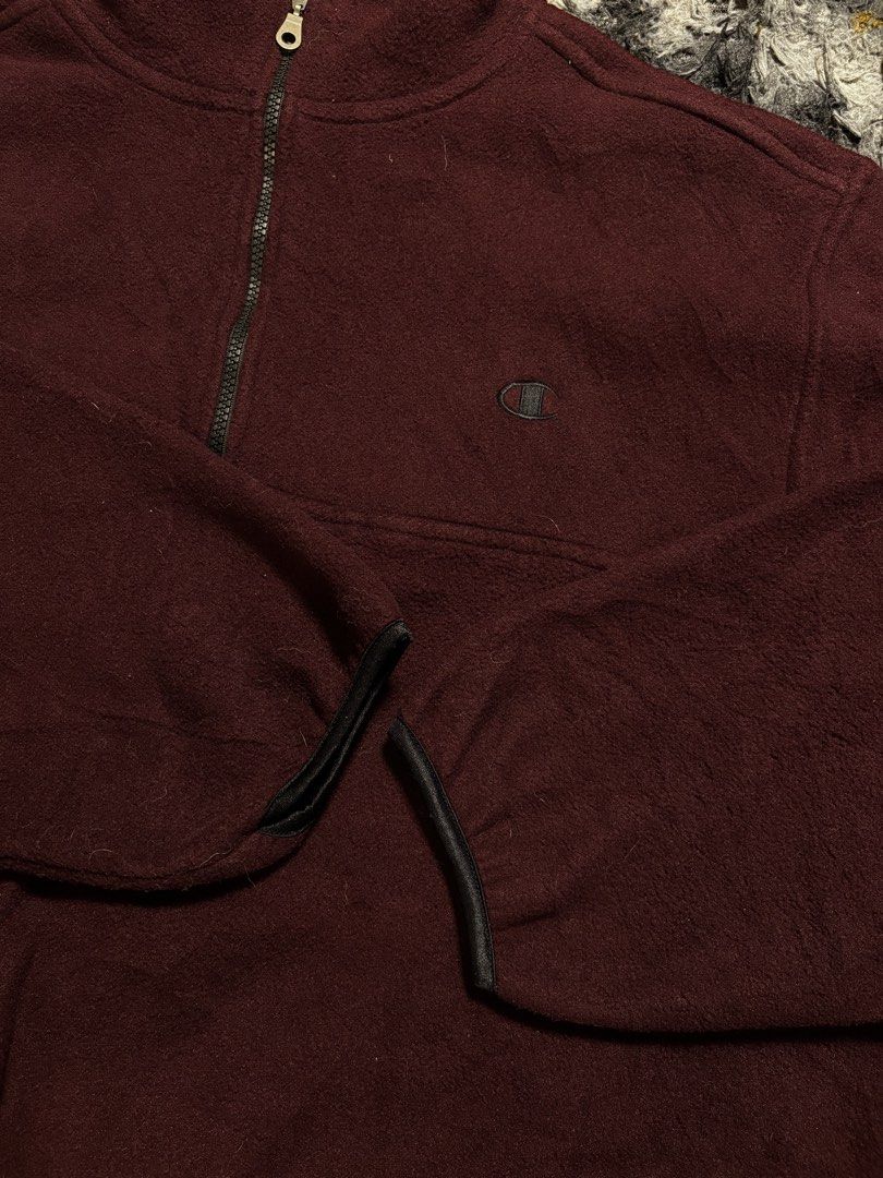 CHAMPION FLEECE QUARTER ZIP (Category: Coats, Jackets and Outerwear) located in Manila. Submitted by aeronmaurcio (Listing ID 1467422410, Image 3). Description: CHAMPION FLEECE QUARTER ZIP W- 27.5 L- 27 SLEEVES- 24.5 .