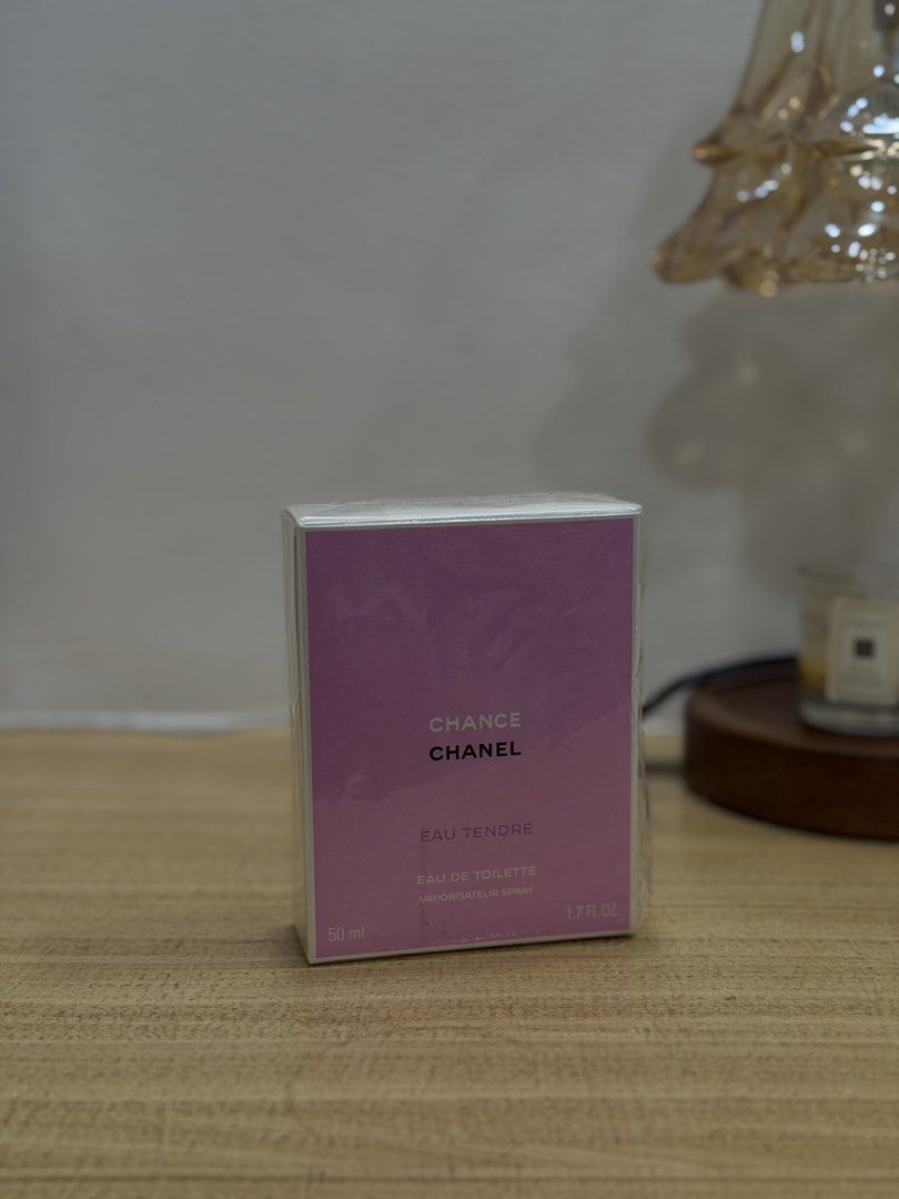 Chanel Chance Eau Tendre Eau de Toilette 50ml (Category: Fragrance & Deodorants) located in Angono. Submitted by hermintkyle (Listing ID 1467410891, Image 1). Description: - Brand: Chanel - Item: Chance Eau Tendre Eau de Toilette - Size: 50 ml - Condition: Brand new, still sealed in original plastic wrapping - Box: Pristine condition, unopened packaging - Fragrance Notes: Grapefruit, jasmine, and white musk - Format: Standard spray bottle.
