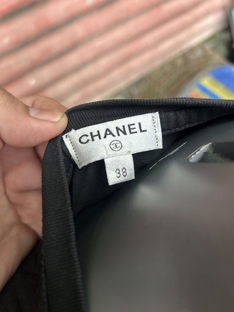 Chanel Top (Category: Luxury Apparel) located in Santa Rosa. Submitted by unexpected.finds4026 (Listing ID 1467576994, Image 2). Description: size 38 on tag complete tags 9.5/10 color rate 9.5/10 condition need wash .