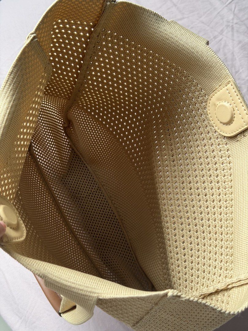 Charles & Keith Tote Bag (Category: Beach Bags) located in Manila. Submitted by mcpmcp (Listing ID 1467471480, Image 3). Description: Original C&K. Fits a 14inch laptop + other accessory. RFS: Decluttering and moving out. Shipping from Taft Avenue, Manila near dlsu and st. Scho Full payment via Gcash before shipping. No return. No exchange. No refund. .