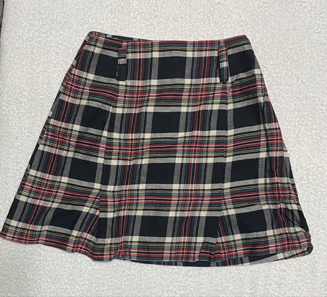 Checkered skirt (Category: Babies & Kids Fashion) located in Morong. Submitted by ladygjimenez0224 (Listing ID 1467393438, Image 1). Description: .