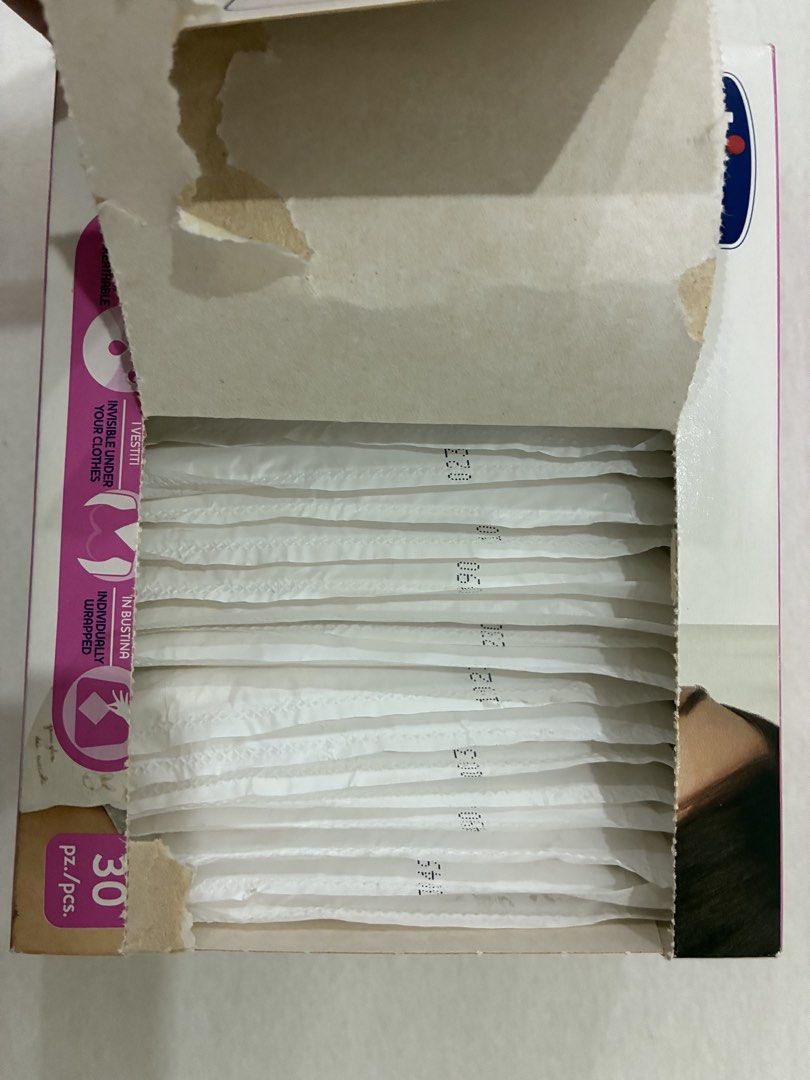 Chicco Breast Pads (Category: Breastfeeding & Bottle Feeding) located in Paranaque City. Submitted by mamamimomu (Listing ID 1467387781, Image 2). Description: Open box Individually wrapped breast pads .