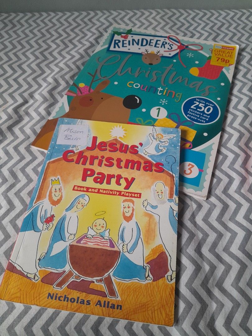Christmas Activity Books (Category: Children's Books) located in Pasig City. Submitted by three.babybears (Listing ID 1467496893, Image 2). Description: both are unused take both for only 85.