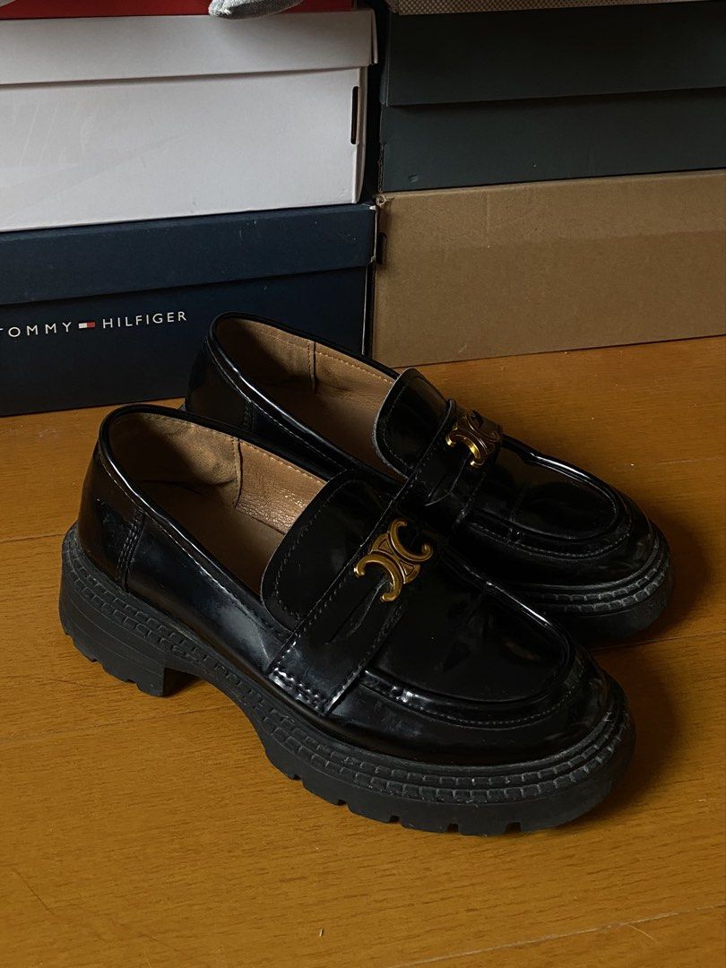 Chunky Loafers (Category: Loafers) located in Santa Rosa. Submitted by 07mkl (Listing ID 1467416014, Image 2). Description: Chunky Loafers • Condition: 8/10 • Size: 35 • Flaws: signs of usage • Color: Black ₱400✨.