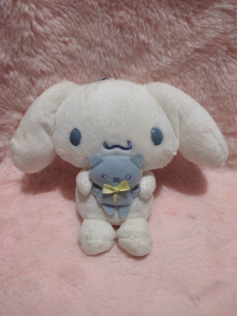 cinnamoroll charm (Category: Plushies & Soft Toys) located in Bacoor. Submitted by Exedriae (Listing ID 1467440314, Image 1). Description: .