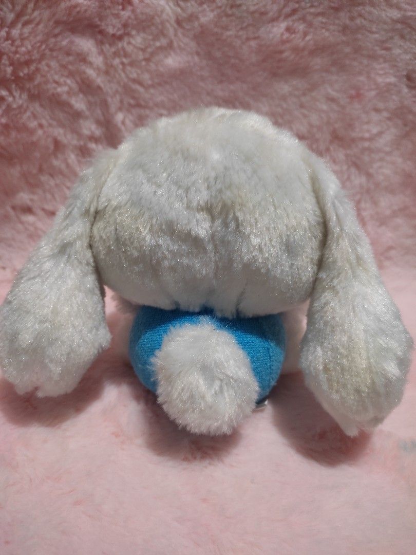 cinnamoroll vintage 2003 button small plush (Category: Plushies & Soft Toys) located in Bacoor. Submitted by Exedriae (Listing ID 1467438878, Image 2). Description: need wash.