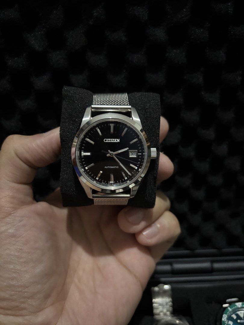 Citizen NB1050-59E (JDM) (Category: Men's Watches) located in Paranaque City. Submitted by mrli4101 (Listing ID 1467501594, Image 2). Description: Slightly negotiable Selling this JDM Citizen JDM NB1050-59E Condition: 9/10 Known as the Seiko SARB Killer for its refined finish and 9-series movement 39mm case Sapphire Crystal w/ anti-reflective coating Cal. 9011 Hi-beat Movement 316L case (duratect platinum) Complete set. Dm if interested .
