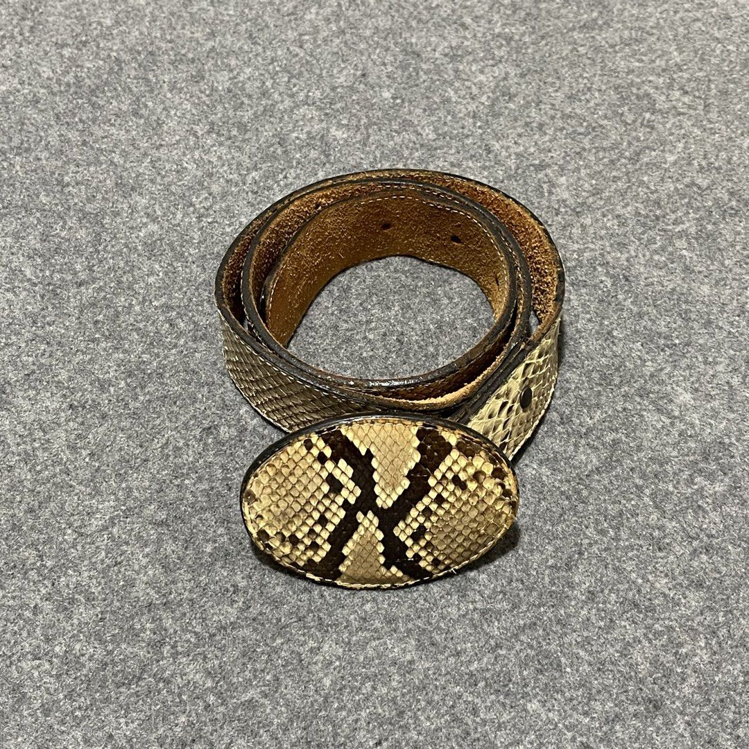 Classic Genuine Python Leather Belt (31-39) (Category: Belts) located in Pasig City. Submitted by _rosasass_ (Listing ID 1467387830, Image 3). Description: Authntic Python Snake skin leather Excellent condition Waistline 31-39 Length 42.5 inch Width 1.5 inch Buckle size 3 inch.