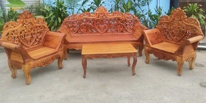 Cleopatra sala set beautiful (Category: Sofas) located in Manila. Submitted by carmelites36250 (Listing ID 1467442237, Image 1). Description: Cleopatra Sala Set made of solid Narra Wood. Restored and revarnished. Ready to use. Get it for only Price 34,5000. Size 3 Seater L75 x W21 x SH15.5 x H44 Single Seater L41 x W21 x SH15.5 x H44 Center Table L35 x W17.5 x H18 Side Table L18 x W17 x H20 all in inches.