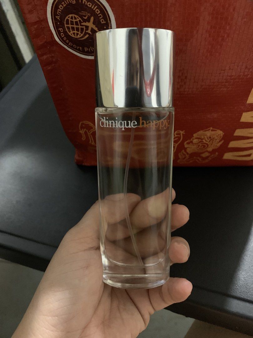 Clinique Happy Perfume (Category: Fragrance & Deodorants) located in Cardona. Submitted by rmlyn1998 (Listing ID 1467492695, Image 2). Description: - Brand: Clinique Happy - Design: Transparent glass bottle with silver cap - Brandnew no BOX - Best for: Collection display or scent testing - Authentic and well-kept.