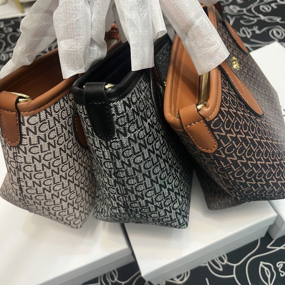 CLN BAG WITH BOX AND STRAP (Category: Cross-body Bags) located in Caloocan City. Submitted by urbanpouch (Listing ID 1467372281, Image 1). Description: brandnew w box.