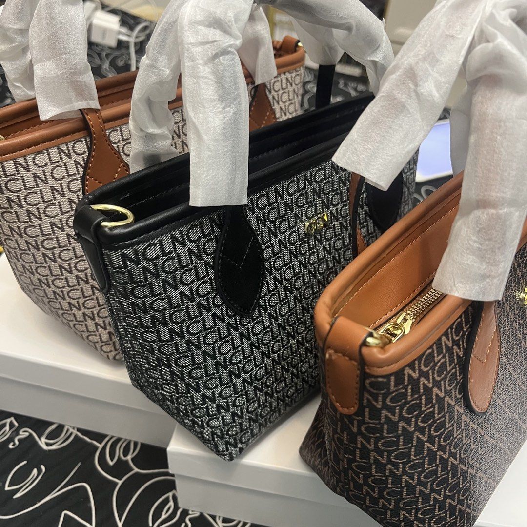 CLN BAG WITH BOX AND STRAP (Category: Cross-body Bags) located in Caloocan City. Submitted by urbanpouch (Listing ID 1467372281, Image 3). Description: brandnew w box.