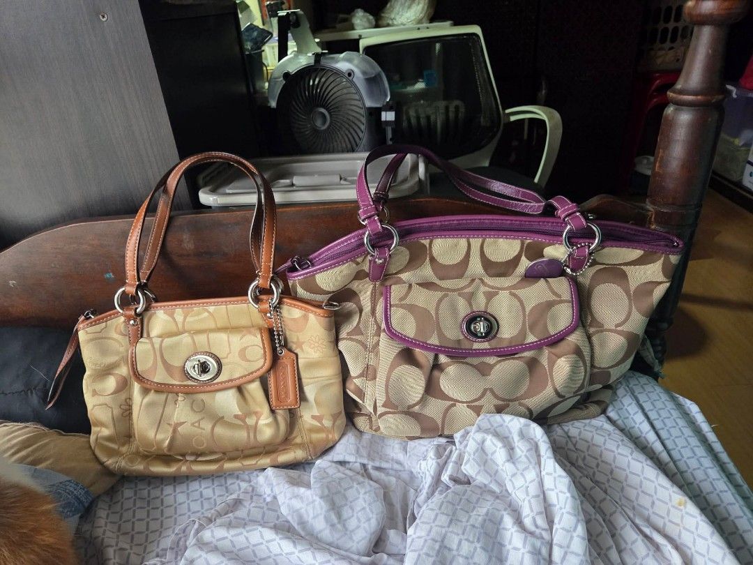 Coach bag's (Category: Luxury Bags & Wallets) located in Cavite. Submitted by maemhayeo4 (Listing ID 1467367963, Image 2). Description: RANK SA 😍 Pwedeng pwede sa Maselan 😉.