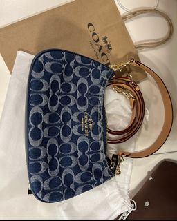 （分類：）位於 。 由 angelw1ngss 提交（商品編號 1467571917，圖片 1）。簡介： 。