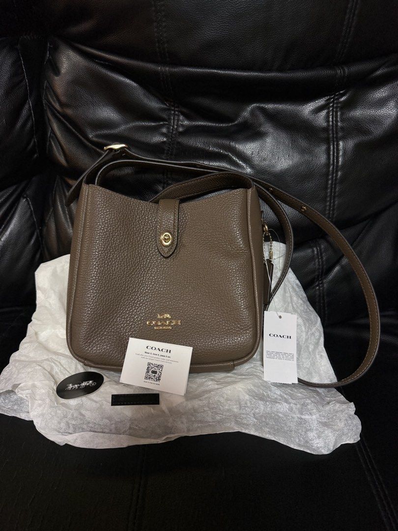 Coach Hadley Mini Cross Body Bag (Category: Cross-body Bags) located in Cavite. Submitted by ashhiiiii (Listing ID 1467526827, Image 2). Description: Authentic. Never used Rfs: Decluttering .