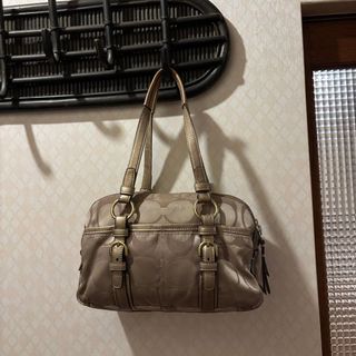 (Category: ) located in . Submitted by japan48 (Listing ID 1467388427, Image 1). Description: .