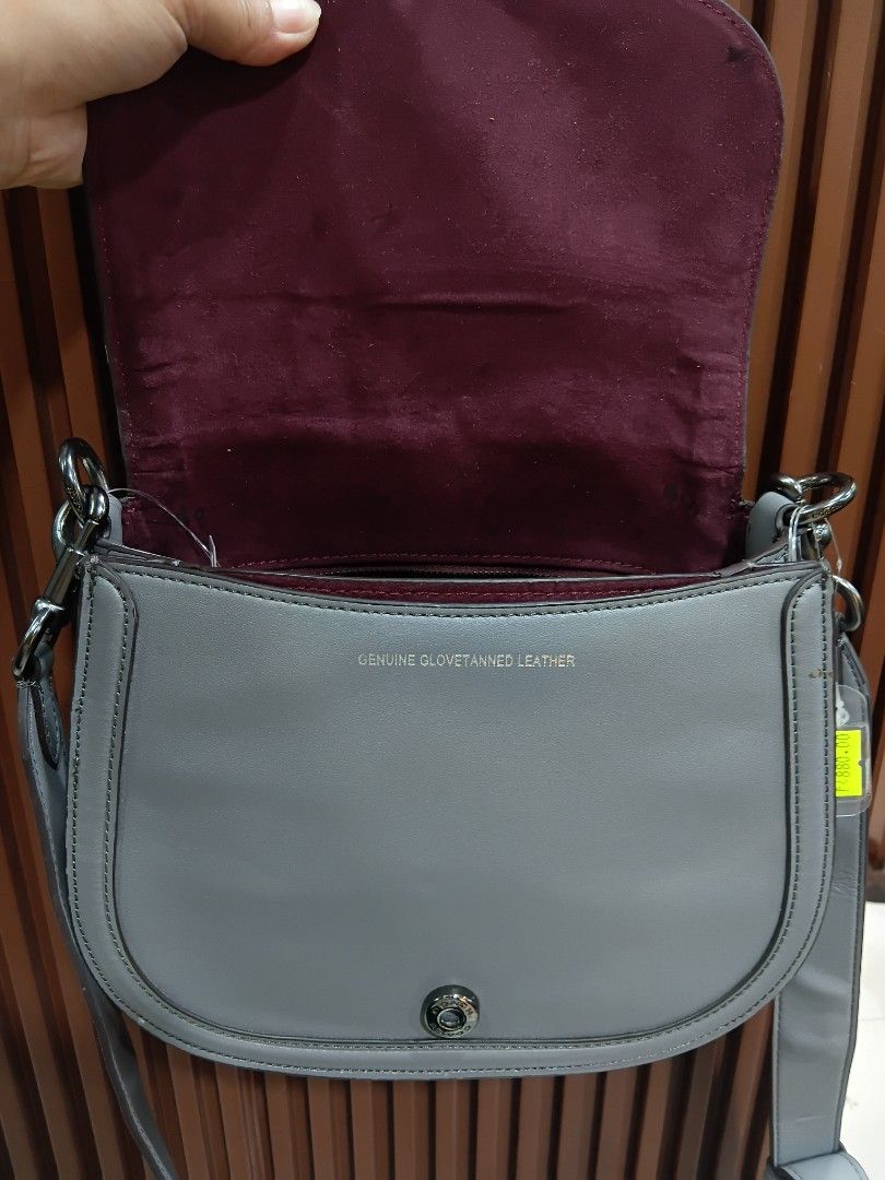 Coach LAST PRICE POSTED (Category: Cross-body Bags) located in Subic. Submitted by AnythingBrandedby_May (Listing ID 1467491008, Image 2). Description: Coach LAST PRICE POSTED.