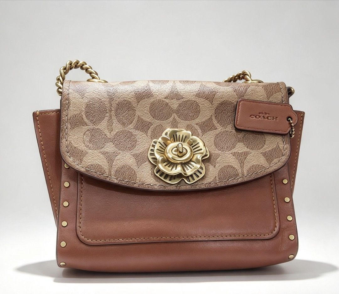 Coach parker bag (Category: Cross-body Bags) located in Iloilo. Submitted by khonz (Listing ID 1467557789, Image 1). Description: no flaw ,usual sign of usage.