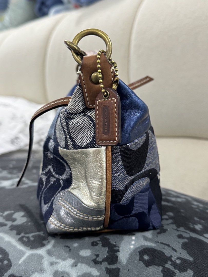 Coach Patchwork Denim Signature Mini Hobo Bag (Category: Luxury Bags & Wallets) located in Tarlac. Submitted by theaprincesstamesa (Listing ID 1467537679, Image 2). Description: -in good condition.
