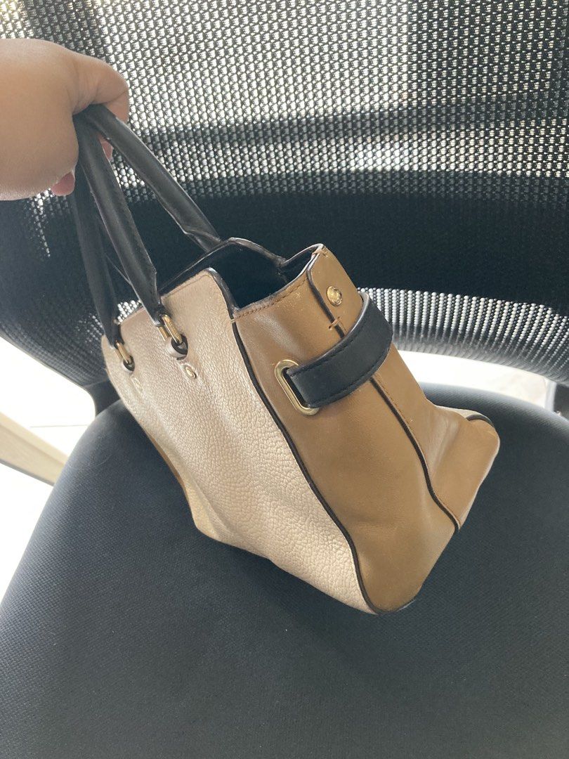 Coach Swagger (Category: Luxury Bags & Wallets) located in Cavite. Submitted by abengjoy30 (Listing ID 1467492235, Image 3). Description: .