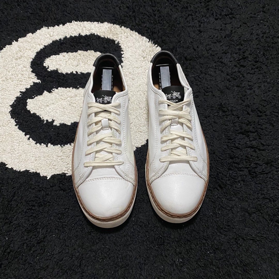 Coach York Lace (Category: Sneakers) located in Danao, Cebu. Submitted by sneaks_cebu (Listing ID 1467410439, Image 2). Description: Coach York Lace Size 9us 27cm -seps and cracks Php 1,150 .