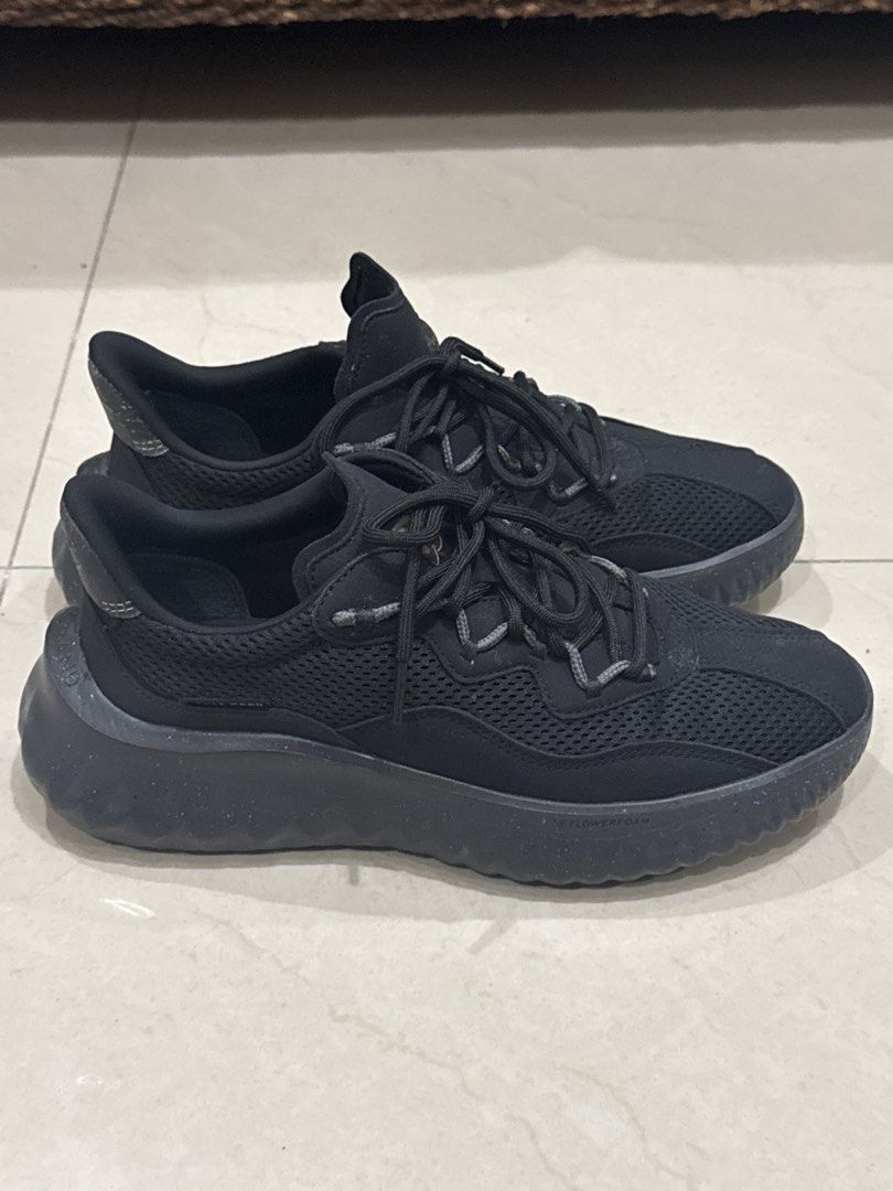 Cole Haan ZeroGrand Sneakers (Category: Sneakers) located in Paranaque City. Submitted by boogeycc (Listing ID 1467519952, Image 1). Description: SLIGHTLY USED US 7W (WIDE, fits US8) NO BOX .