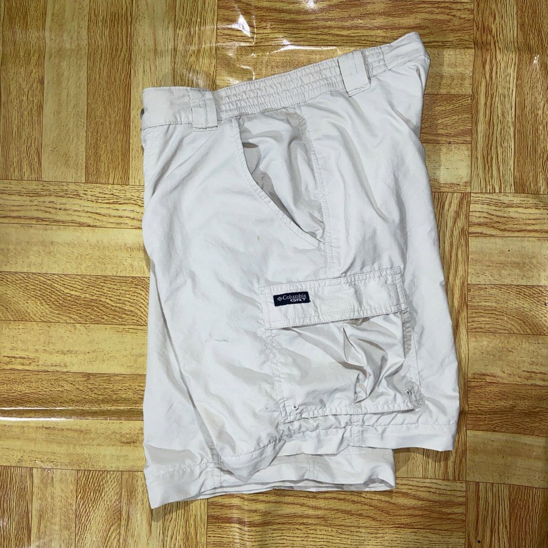 Columbia Packable Outdoor Short (Category: Activewear) located in Dasmarinas. Submitted by thrift2gems (Listing ID 1467602448, Image 1). Description: Columbia Packable Outdoor Short✨ -WIDTH: 30-32 -LENGTH: 17.5 -LEG OPENING: 10.5 -COLOR RATE: 9.5/10 -CONDITION: 9.5/10 -ISSUE: CUT TAGS.