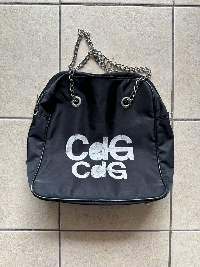 COMME DES GARCONS Bag With Metal Chains (Category: Shoulder Bags) located in Mandaluyong City. Submitted by yohjivangarcons (Listing ID 1467592825, Image 2). Description: .