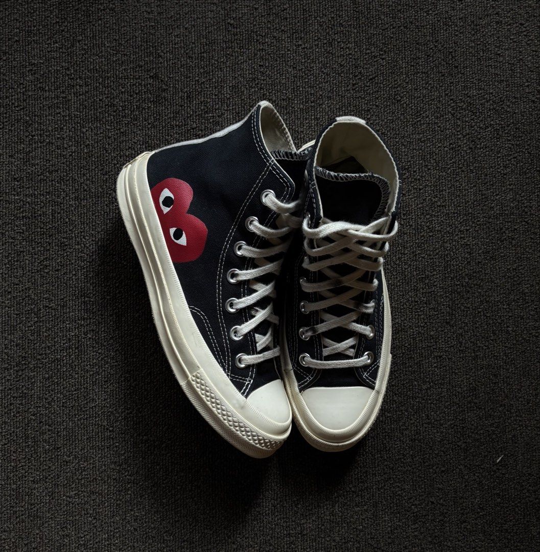 COMME des Garçons PLAY x Converse Chuck 70 High (Category: Sneakers) located in Pasig City. Submitted by bootsoftravel_ph (Listing ID 1467398818, Image 1). Description: COMME des Garçons PLAY x Converse Chuck 70 High used - Good FOR SALE Pair only Free shipping!!! Issue: signs of usage , slight drags Price ₱ 2,500 Size: EU 36.5 / UK 4 / US 6 Guaranteed 100% Legit 💯 We ship nationwide 🚚.