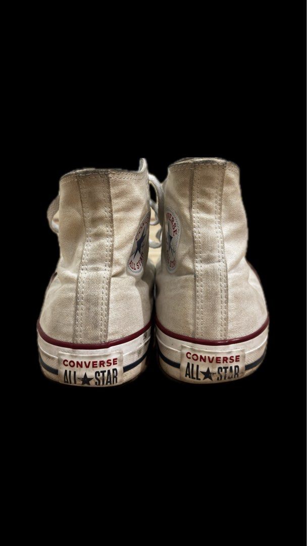 Converse Bundle (Category: Sneakers) located in Kota Kinabalu. Submitted by hamixqn (Listing ID 1467363699, Image 3). Description: Converse bundle for sell White Converse - Rm130 Size 7.5 UK (Lightly use just need to be wash thats all) Converse One Star - Rm100 Size 7.5 / 8 UK (Lightly use only use it like twice) Buy both get RM200 .