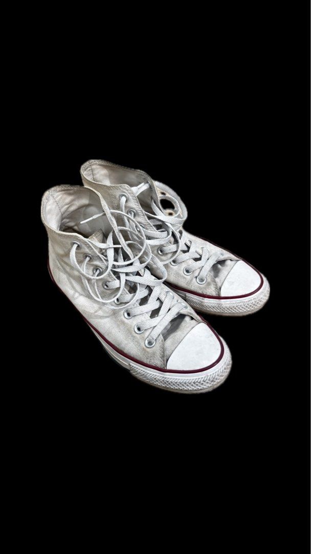 Converse Bundle (Category: Sneakers) located in Kota Kinabalu. Submitted by hamixqn (Listing ID 1467363699, Image 2). Description: Converse bundle for sell White Converse - Rm130 Size 7.5 UK (Lightly use just need to be wash thats all) Converse One Star - Rm100 Size 7.5 / 8 UK (Lightly use only use it like twice) Buy both get RM200 .