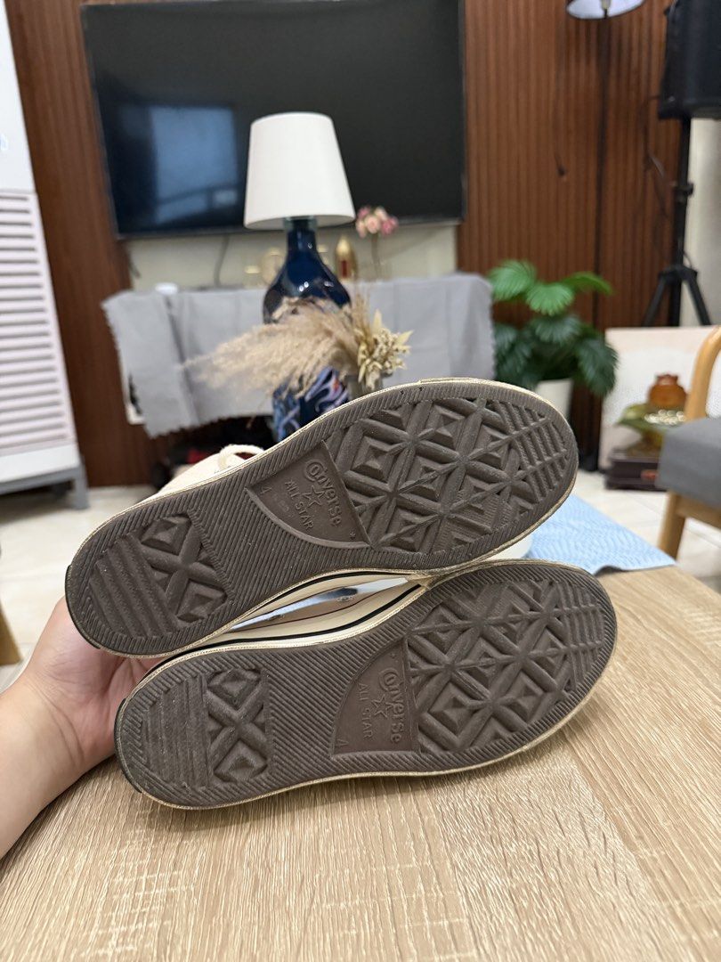 Converse Chuck 70 High Top Parchment Canvas Sneakers (Category: Sneakers) located in Marikina City. Submitted by reyesjannmarielle (Listing ID 1467461582, Image 3). Description: Original Chuck 70 High Cut Size 6W/23CM Used for a few times lang. Price negotiable 😊.