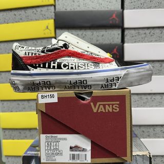 (Category: ) located in . Submitted by pickplanet_sneaker_shirt (Listing ID 1467391352, Image 1). Description: .
