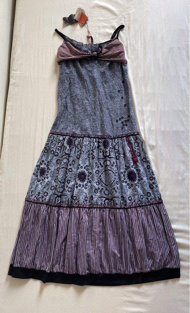 cop.copine Patchwork Maxi Dress (Category: Dresses) located in Aroroy. Submitted by good.race (Listing ID 1467422290, Image 1). Description: size: xs-s fabric: 64% lyocell 32% cotton 4%elastane length: 47”.