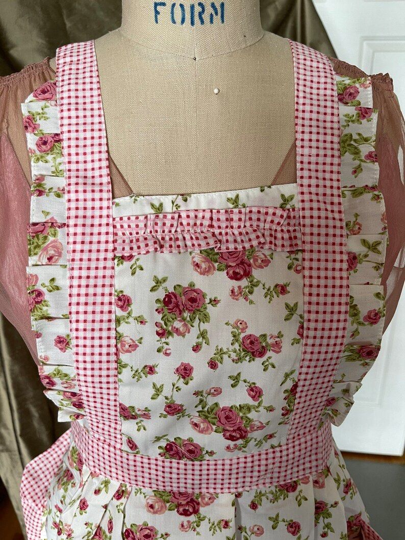 Country cottagecore whimsy apron (Category: Other Stationery & Craft) located in Baguio. Submitted by thecloset.bg (Listing ID 1467551284, Image 3). Description: .