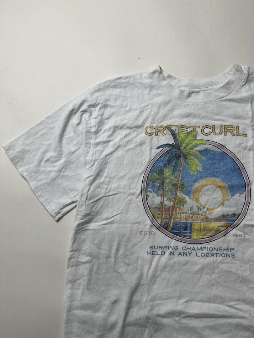 Crest Curl Tee (Category: Tshirts & Polo Shirts ) located in Makati City. Submitted by ufcknwthbst (Listing ID 1467464253, Image 2). Description: 22 inch width 26 inch length 9.5/10 condition No issue.