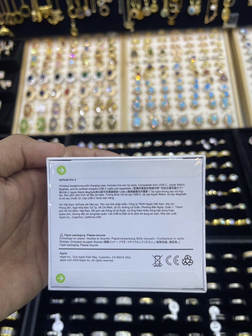 CSNR Gen 3 Pro Wireless Earbuds Active Noise Cancellation (Category: Earphones) located in Pasay City. Submitted by cassanor (Listing ID 1467582806, Image 3). Description: - Model: CSNR Gen 3 Pro Wireless Earbuds - Color: White - Condition: Brand new, unused, and sealed in box - Authenticity: Features 100% ANC holographic sticker on the front - Key Features: Active Noise Cancellation (ANC), Spatial Audio, and Transparency Mode - Packaging: Clean,