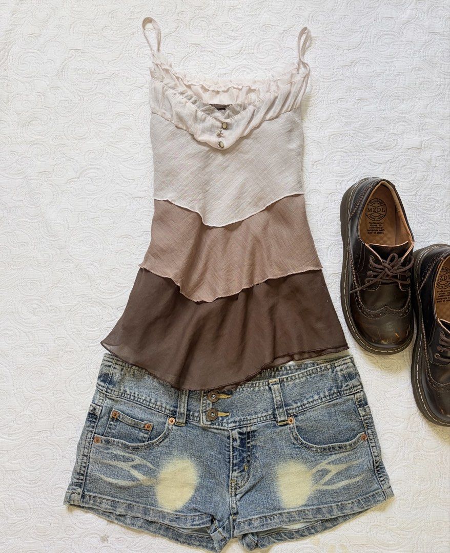 cutee brown layered cami top (Category: Sleeveless) located in Tarlac. Submitted by pearl_xoxo (Listing ID 1467570505, Image 1). Description: - cutee brown layered cami top bust: 18” waist: 24” length: 18” size: s-sl issue: needwash brand: .
