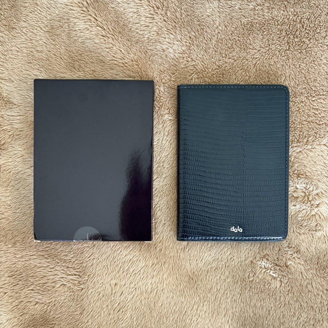 Dala Passport Holder (Category: Travel Essentials & Accessories) located in San Juan City. Submitted by _ands_ (Listing ID 1467457629, Image 1). Description: - FREE when purchasing 2 of my Dala listings - One (1) freebie per transaction.