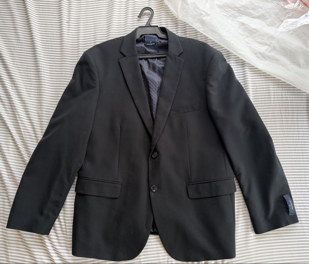 Daniel Hechter Paris Black Suit Blazer Jacket (Category: Coats, Jackets and Outerwear) located in Muntinlupa City. Submitted by j_aseneta (Listing ID 1467451882, Image 1). Description: Daniel Hechter Paris black suit blazer. Dims: Chest: 22 in Shoulder: 20 in Length: 28 in 1. Two-button front closure, notched lapels. 2. Structured shoulders, long sleeves with button cuffs. 3. Flap pockets at the waist plus a welt pocket on the chest. 4. Patterned