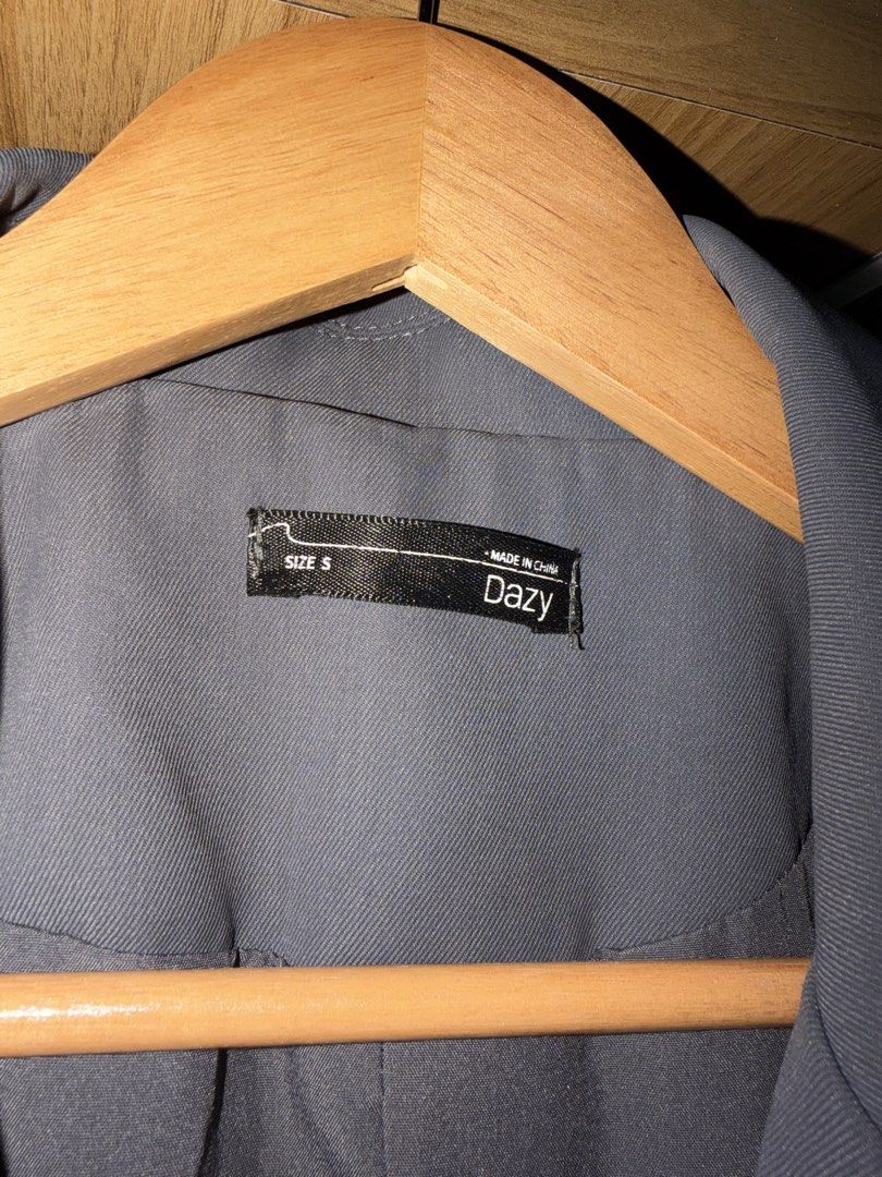 Dazy Grey Blazer Size S (Category: Coats, Jackets and Outerwear) located in Quezon City. Submitted by morgan_rysblk (Listing ID 1467391691, Image 2). Description: - Brand: Dazy - Size: Small - Color: Grey - Perfect for workwear, smart-casual outfits, or layering - Used once.