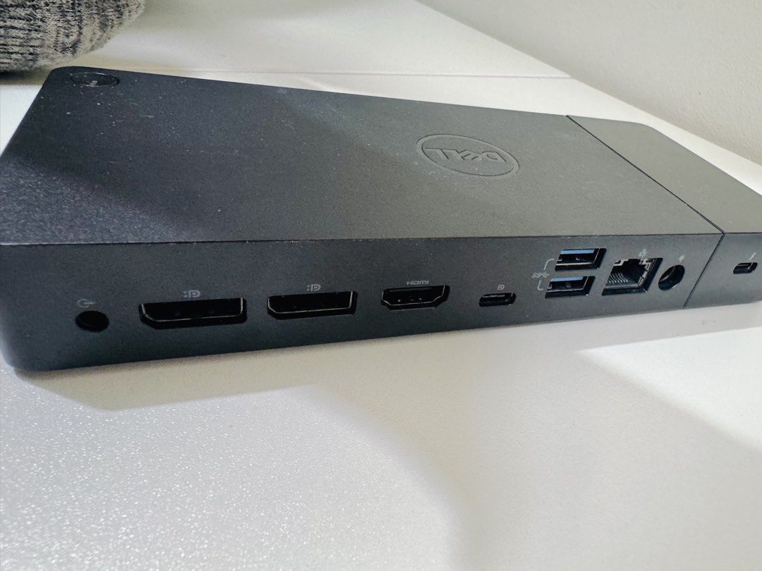Dell Universal Docking Station USB-C (Category: Cables & Adaptors) located in Morong. Submitted by jrualat (Listing ID 1467438410, Image 2). Description: Dell WD19TB Universal Docking Station Supports 4K Perfect for Work-from-Home setup..