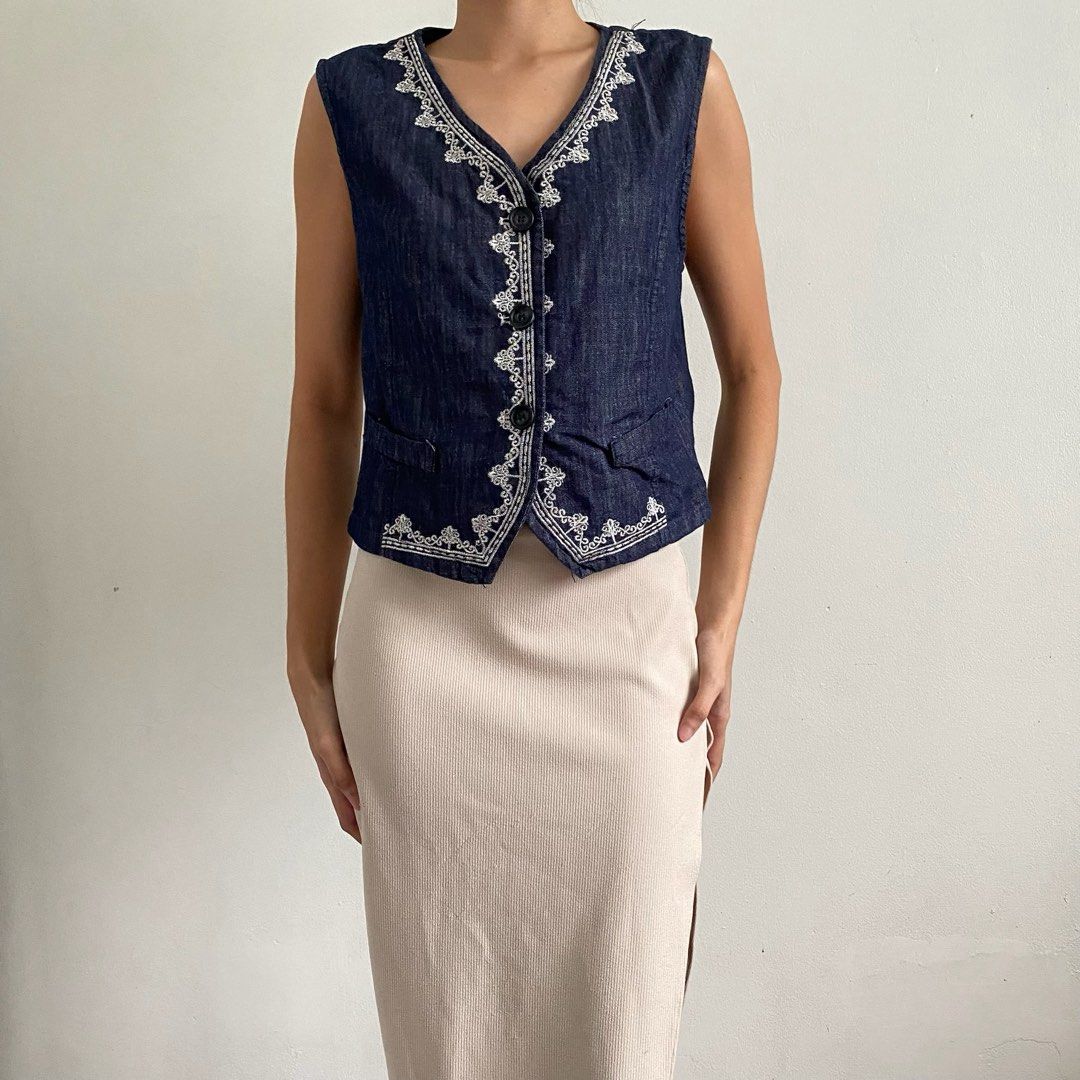 Denim embroidered vest (Category: Blouses) located in Tarlac. Submitted by luv__vintage (Listing ID 1467473257, Image 1). Description: .