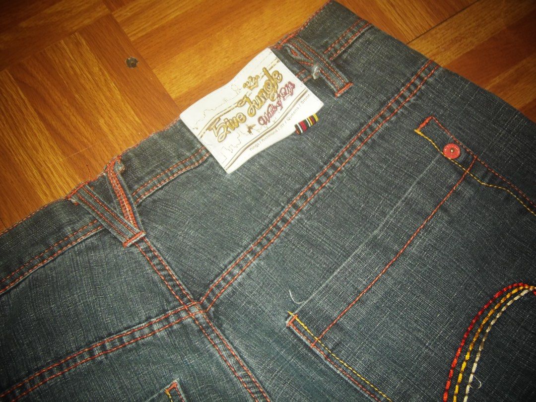 DENIM LONG JORTS (Category: Jeans) located in Pasay City. Submitted by jaehon73515 (Listing ID 1467468433, Image 2). Description: 38x25.