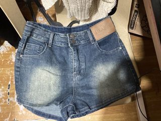 (Category: ) located in . Submitted by jieoxy (Listing ID 1467507710, Image 1). Description: .