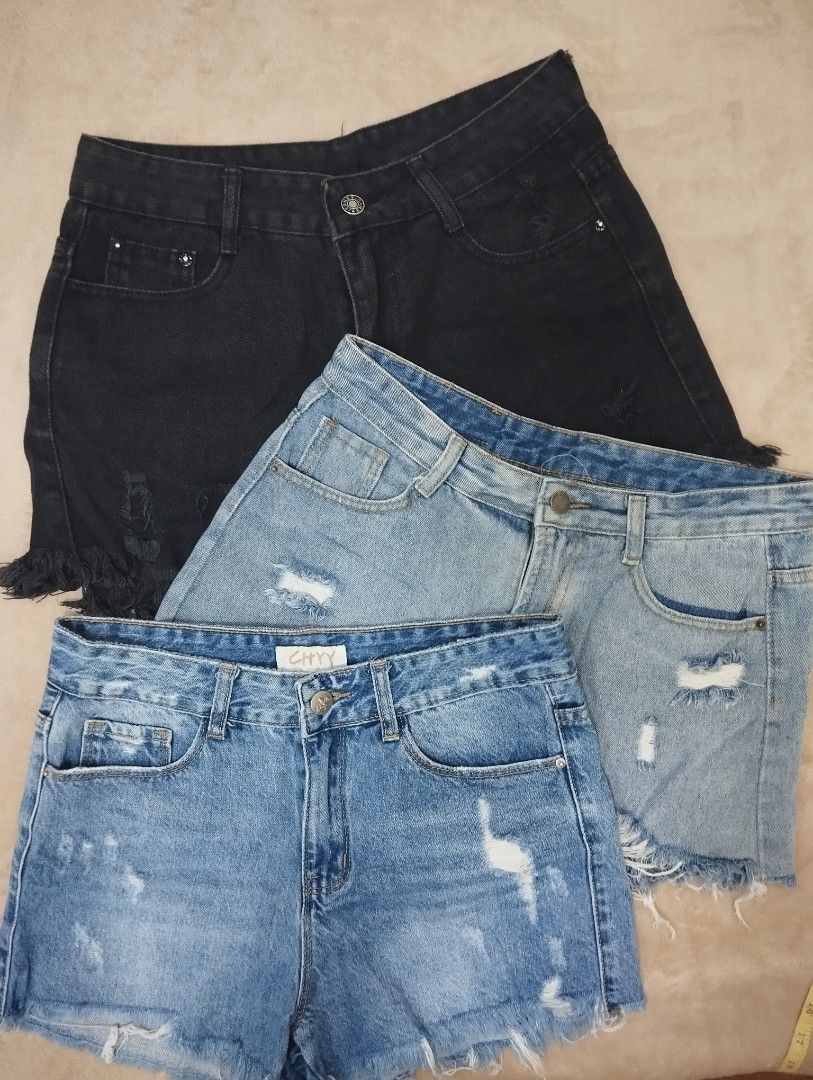 Denim shorts bundle distressed ripped denim high waisted (Category: Shorts) located in Dagupan City. Submitted by nahamul_1508 (Listing ID 1467568298, Image 1). Description: Preloved #23 bundle of 3 size all 28.